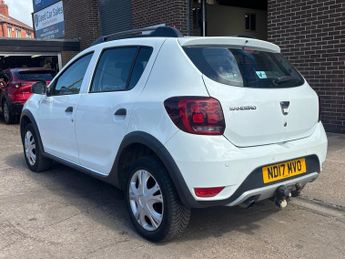 DACIA SANDERO STEPWAY 0.9 TCe Ambiance Hatchback 5 Door Petrol Manual White Euro 6 