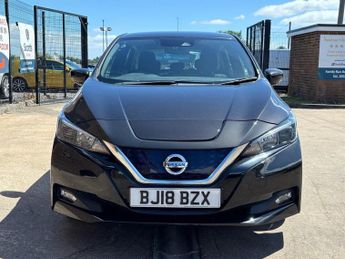 NISSAN LEAF 40kWh Acenta Hatchback 5 Door Electric Automatic Black 1 Former 