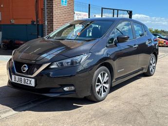 NISSAN LEAF 40kWh Acenta Hatchback 5 Door Electric Automatic Black 1 Former 