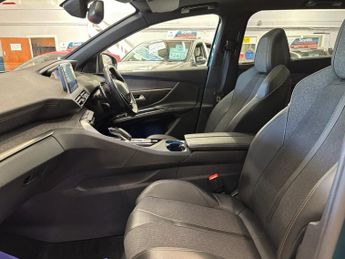 PEUGEOT 5008 1.5 BlueHDi GT Line Premium SUV 5 Door Diesel Automatic Green EA