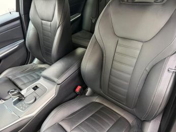 BMW 3 SERIES 2.0 330e 12kWh M Sport Saloon 4dr Petrol Plug-in Hybrid Auto Eur