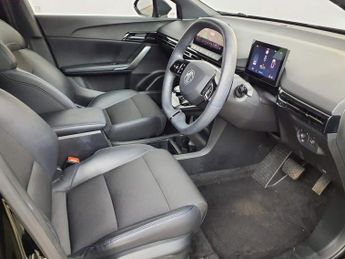 MG MG 4 64kWh Trophy Long Range Hatchback 5dr Electric Auto (203 ps)