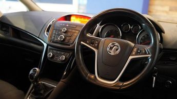 VAUXHALL ZAFIRA TOURER 2.0 CDTi SRi MPV 5dr Diesel Manual Euro 5 (130 ps)