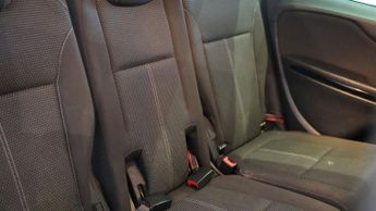 VAUXHALL ZAFIRA TOURER 2.0 CDTi SRi MPV 5dr Diesel Manual Euro 5 (130 ps)