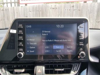 TOYOTA C-HR 1.8 VVT-h GPF Icon SUV 5dr Petrol Hybrid CVT Euro 6 (s/s) (122 p