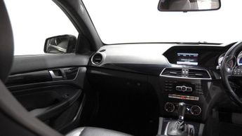 MERCEDES-BENZ C-CLASS 2.1 C220 CDI BlueEfficiency Executive SE Coupe 2dr Diesel G-Tron