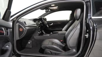 MERCEDES-BENZ C-CLASS 2.1 C220 CDI BlueEfficiency Executive SE Coupe 2dr Diesel G-Tron