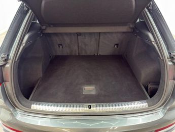 AUDI Q3 1.5 TFSI CoD 35 S line SUV 5dr Petrol S Tronic Euro 6 (s/s) (150