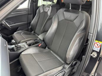 AUDI Q3 1.5 TFSI CoD 35 S line SUV 5dr Petrol S Tronic Euro 6 (s/s) (150