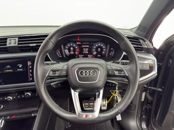 AUDI Q3 1.5 TFSI CoD 35 S line SUV 5dr Petrol S Tronic Euro 6 (s/s) (150