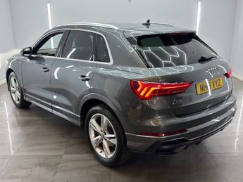 AUDI Q3 1.5 TFSI CoD 35 S line SUV 5dr Petrol S Tronic Euro 6 (s/s) (150