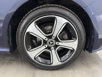 MERCEDES-BENZ A CLASS 1.5 A180d Sport Edition Hatchback 5dr Diesel 7G-DCT Euro 6 (s/s)