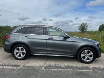 MERCEDES-BENZ GLC 2.1 GLC250d Sport (Premium) SUV 5dr Diesel G-Tronic 4MATIC Euro 