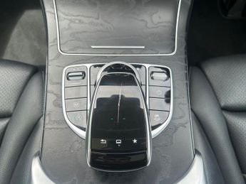 MERCEDES-BENZ GLC 2.1 GLC250d Sport (Premium) SUV 5dr Diesel G-Tronic 4MATIC Euro 