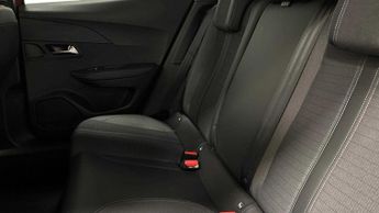 PEUGEOT E-2008 50kWh Allure Premium SUV 5dr Electric Auto (7kW Charger) (136 ps