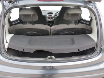CITROEN C1 1.0i Rhythm Hatchback 5dr Petrol Manual Euro 4 (67 ps)