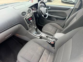 FORD FOCUS 1.6 Titanium Hatchback 5dr Petrol Automatic (184 g/km, 99 bhp)