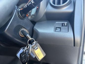 TOYOTA RAV4 2.0 XT3 SUV 5dr Petrol Automatic 4WD (212 g/km, 150 bhp)