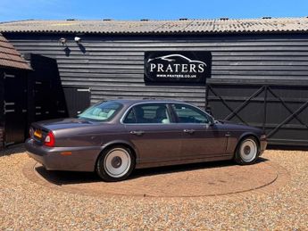 JAGUAR XJ 2.7 TD Sovereign LWB Saloon 4dr Diesel Automatic (214 g/km, 204 