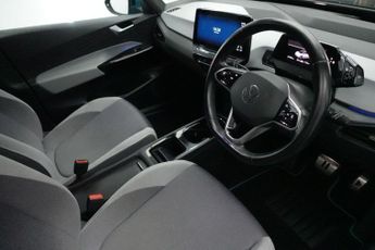 VOLKSWAGEN ID.3 Pro Performance 58kWh Tech Hatchback 5dr Electric Auto (204 ps)