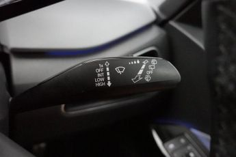 VOLKSWAGEN ID.3 Pro Performance 58kWh Tech Hatchback 5dr Electric Auto (204 ps)