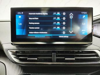 PEUGEOT 3008 1.2 PureTech Allure SUV 5dr Petrol EAT Euro 6 (s/s) (130 ps)