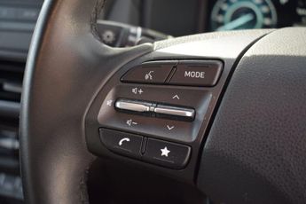 HYUNDAI KONA 1.6 h-GDi SE Connect SUV 5dr Petrol Hybrid DCT Euro 6 (s/s) (141