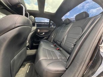 MERCEDES-BENZ C CLASS 2.1 C220d AMG Line (Premium Plus) Saloon 4dr Diesel G-Tronic+ 4M