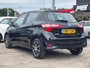 TOYOTA YARIS 1.5 VVT-h Icon Tech Hatchback 5dr Petrol Hybrid E-CVT Euro 6 (s/