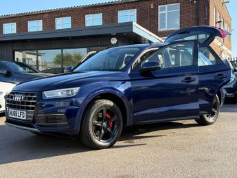 AUDI Q5 2.0 TDI 40 Sport SUV 5dr Diesel S Tronic quattro Euro 6 (s/s) (1