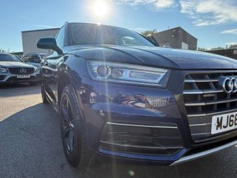 AUDI Q5 2.0 TDI 40 Sport SUV 5dr Diesel S Tronic quattro Euro 6 (s/s) (1