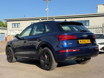 AUDI Q5 2.0 TDI 40 Sport SUV 5dr Diesel S Tronic quattro Euro 6 (s/s) (1