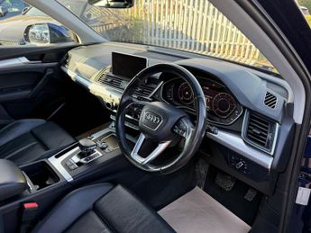 AUDI Q5 2.0 TDI 40 Sport SUV 5dr Diesel S Tronic quattro Euro 6 (s/s) (1