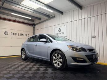 Vauxhall Astra 1.4i Design Hatchback 5dr Petrol Manual Euro 6 (100 ps)