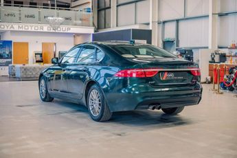 JAGUAR XF 2.0d Prestige Saloon 4dr Diesel Auto Euro 6 (s/s) (180 ps)
