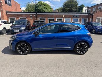RENAULT CLIO 1.6 E-TECH techno Hatchback 5dr Petrol Hybrid Auto Euro 6 (s/s) 