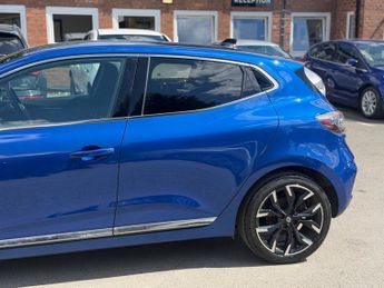 RENAULT CLIO 1.6 E-TECH techno Hatchback 5dr Petrol Hybrid Auto Euro 6 (s/s) 