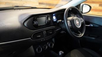 FIAT TIPO 1.6 MultiJetII Lounge Estate 5dr Diesel Manual Euro 6 (s/s) (120