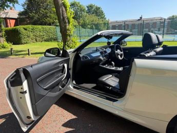 BMW 2 SERIES 3.0 M240i Convertible 2dr Petrol Auto Euro 6 (s/s) (340 ps)
