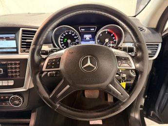 MERCEDES-BENZ M CLASS 2.1 ML250 BlueTEC SE SUV 5dr Diesel G-Tronic 4WD Euro 6 (s/s) (2