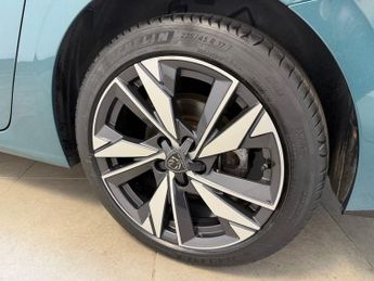 PEUGEOT 308 SW 1.5 BlueHDi Allure Estate 5dr Diesel EAT Euro 6 (s/s) (130 ps)