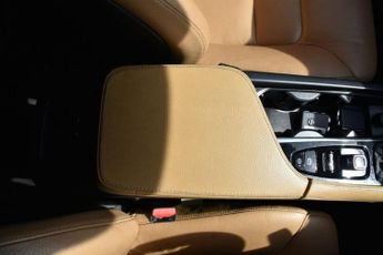 VOLVO XC90 2.0 D5 PowerPulse Momentum SUV 5dr Diesel Auto 4WD Euro 6 (s/s) 
