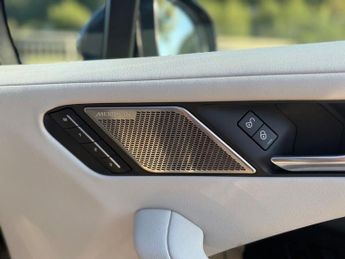 JAGUAR I-PACE 400 90kWh SE SUV 5dr Electric Auto 4WD (400 ps)