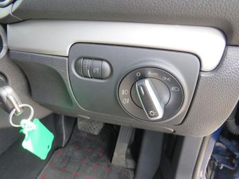 VOLKSWAGEN GOLF 1.4 TSI 5 DOOR AUTO