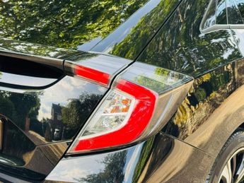 HONDA CIVIC 1.5 VTEC Turbo Sport Hatchback 5dr Petrol CVT Euro 6 (s/s) (182 