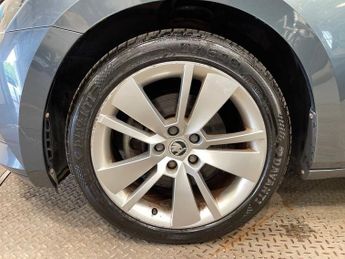 SKODA SUPERB 1.4 TSI ACT SE L Executive Hatchback 5dr Petrol DSG Euro 6 (s/s)