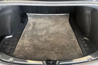 TESLA Model 3 (Dual Motor) Long Range Saloon 4dr Electric Auto 4WDE (346 ps)