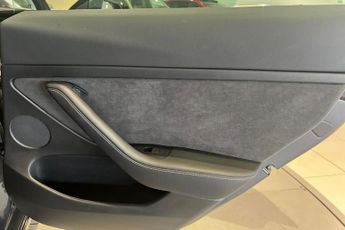 TESLA Model 3 (Dual Motor) Long Range Saloon 4dr Electric Auto 4WDE (346 ps) P