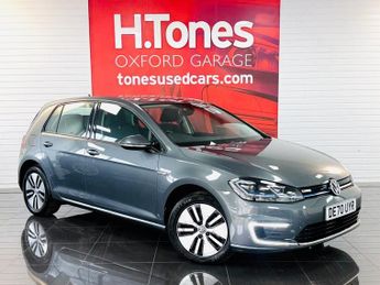 Volkswagen Golf 35.8kWh e-Golf Hatchback 5dr Electric Auto (136 ps)