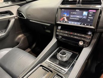 JAGUAR F-PACE 2.0 D180 R-Sport SUV 5dr Diesel Auto AWD Euro 6 (s/s) (180 ps)